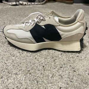 New Balance Cream & Black 327 Low-Top Sneakers